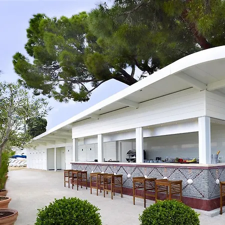 Ξενοδοχείο Belles Rives 5*